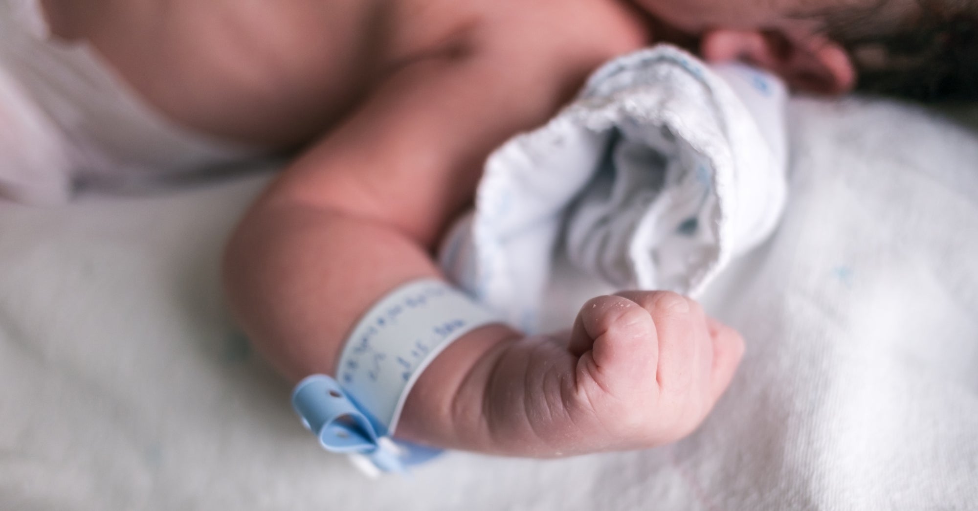 Babyfreundliches Krankenhaus: So unterstützt es das Baby Bonding